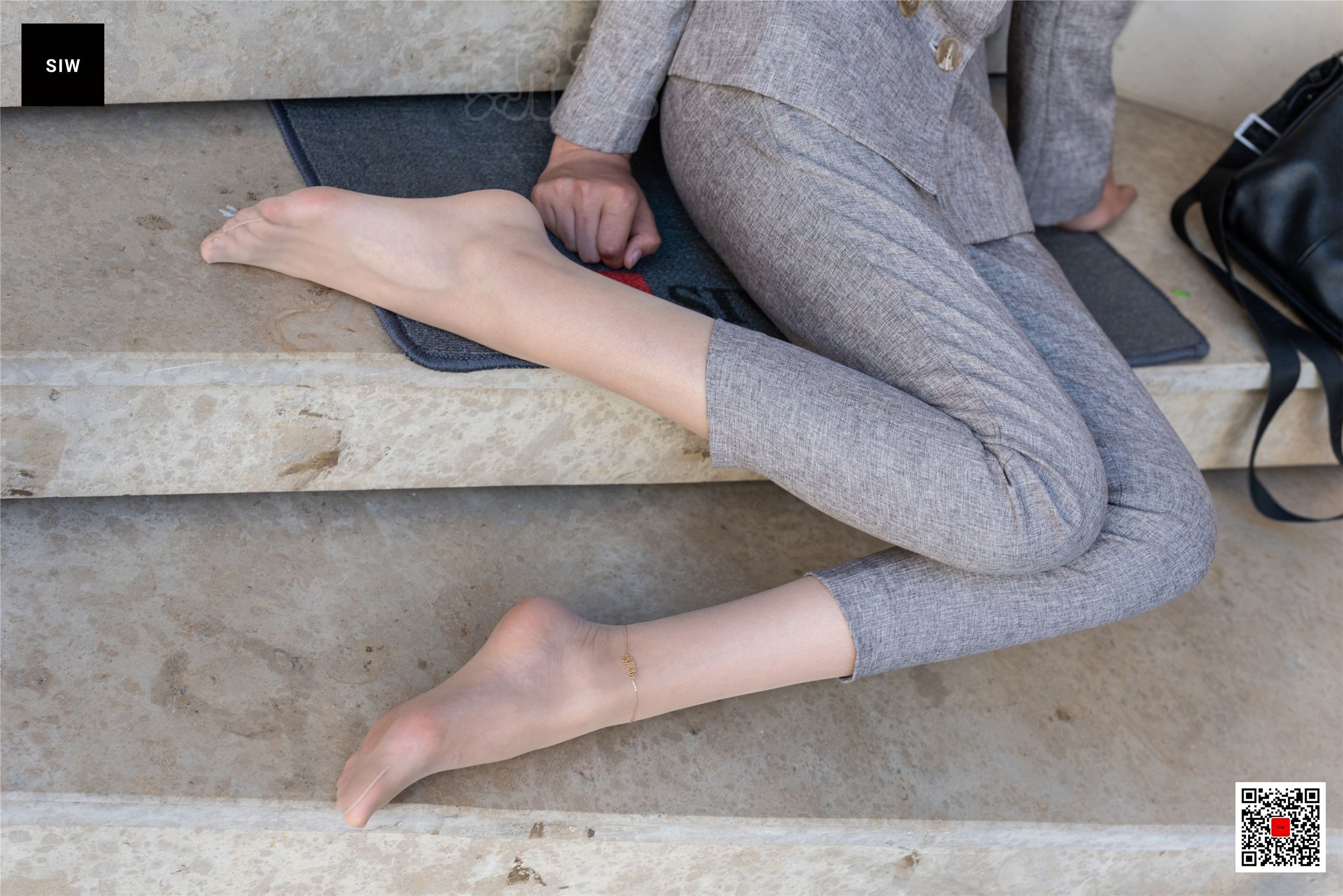 SIW斯文传媒 066 灰咖毛呢双排扣西装七分裤套装 - 嘉慧